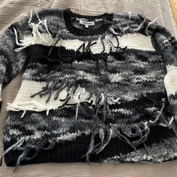 Elizabeth and James Fringe Sweater - Picture 5 of 6